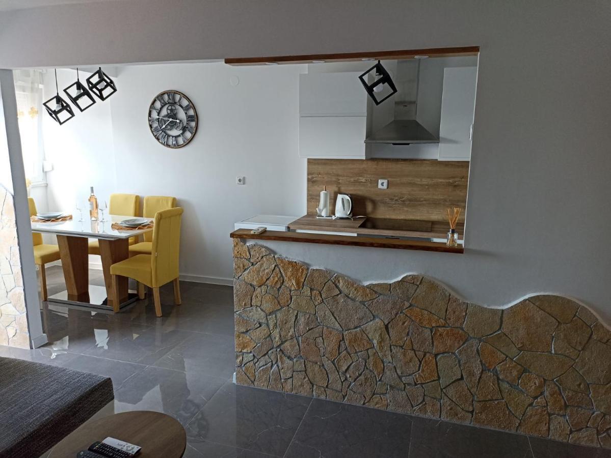 Beetlejuice Apartments Šibenik Esterno foto